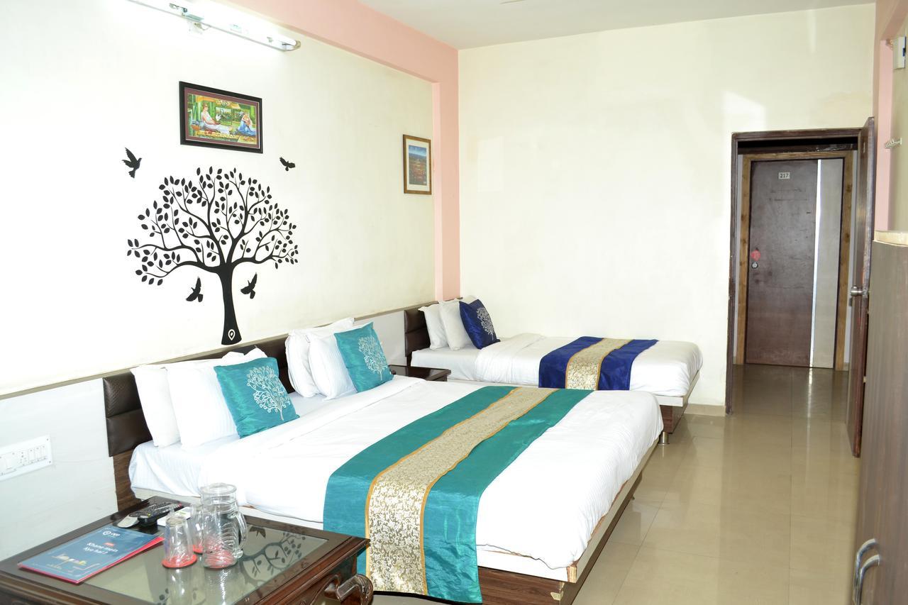 Hotel Neelkanth Residency Gandhinagar Dış mekan fotoğraf