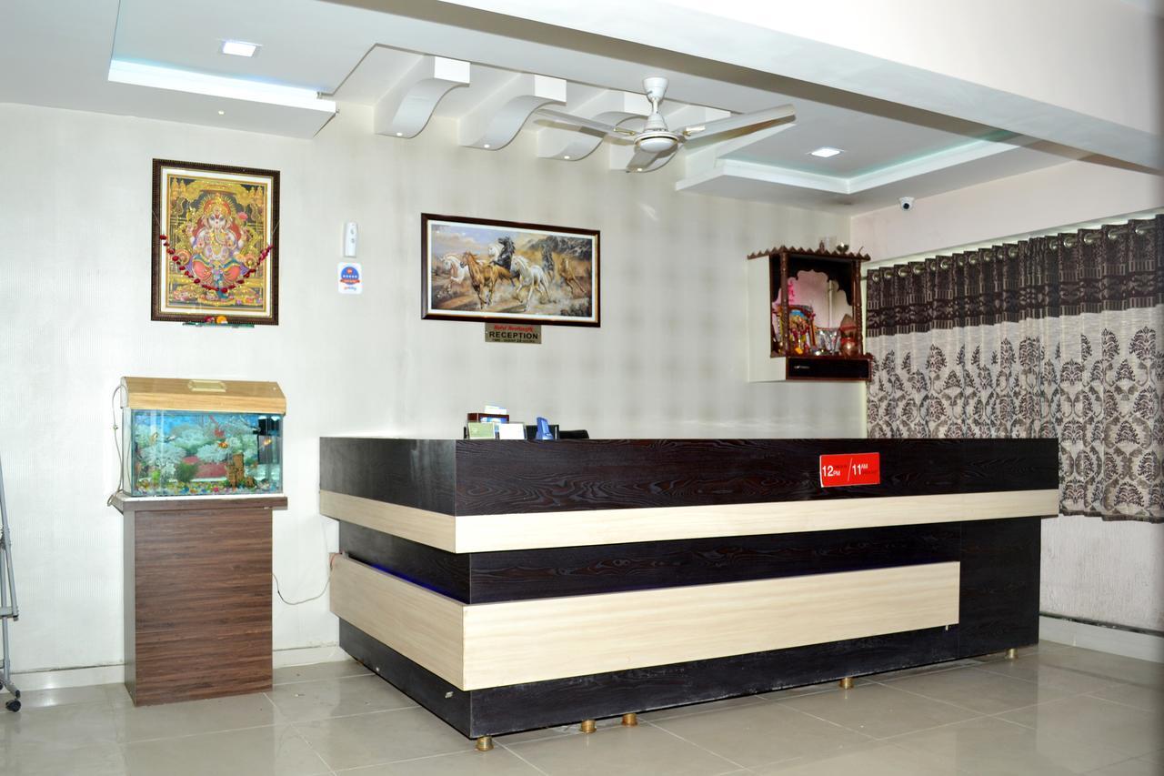 Hotel Neelkanth Residency Gandhinagar Dış mekan fotoğraf