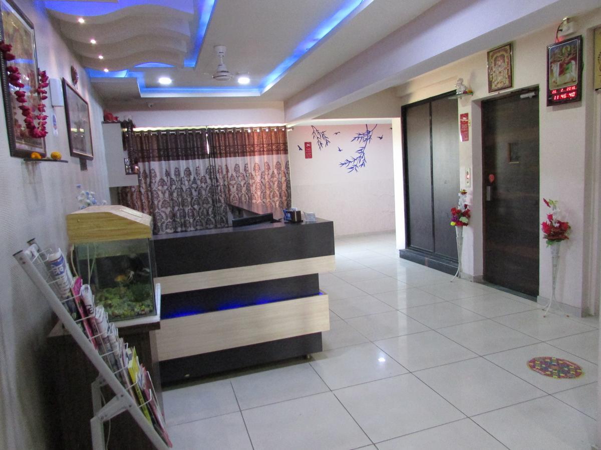 Hotel Neelkanth Residency Gandhinagar Dış mekan fotoğraf